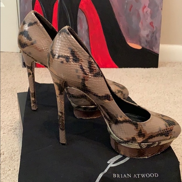 Gold python embossed Brian Atwood platform pumps - Picture 4 of 9